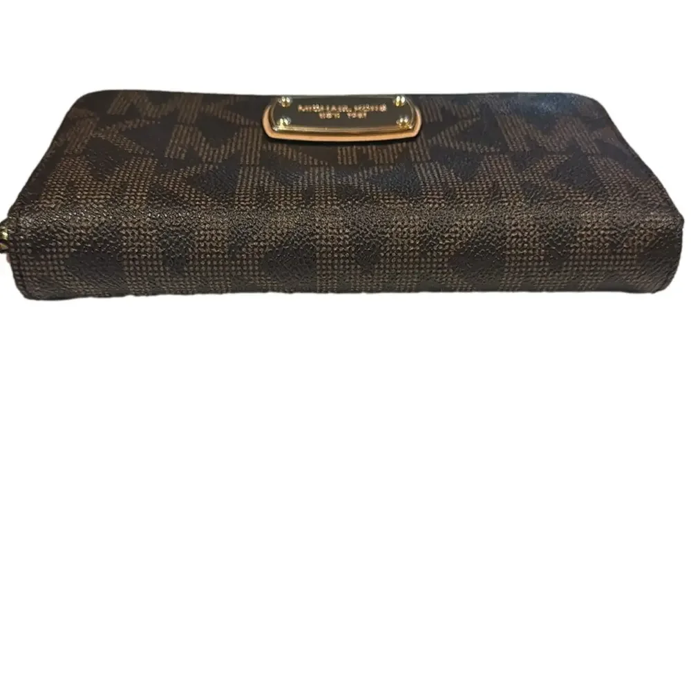MICHAEL KORS Signature Acorn Brown Jetset Coated Wallet - Picture 2 of 4